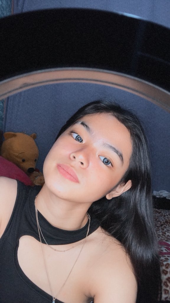 patriciamarvic's tweet photo. i can see my future in ur eyes https://t.co/EXqa0Oqsk8