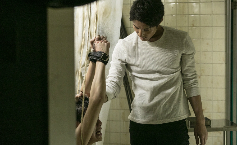 BIFAN 온라인 상영작 <성의 극약> ☆...💩 으악뜨악! 이걸 왜 결재했을까! 연기 한명은 괜찮고 한명은 너무 별로. 특히 표정연기가 최악이다. 밥먹고...