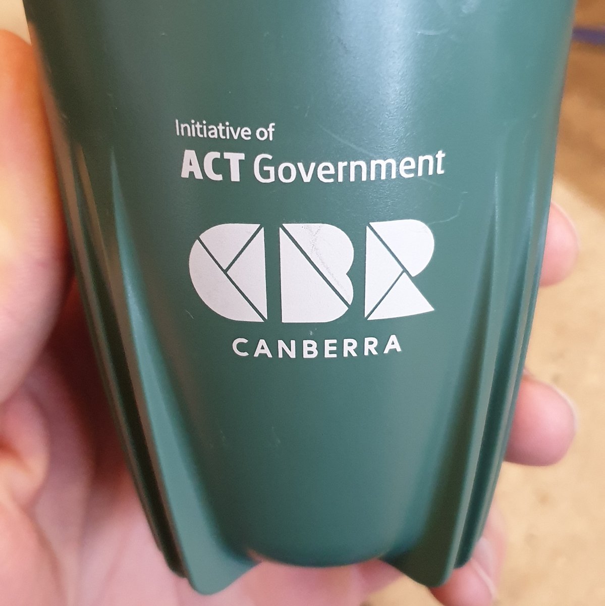 Having cursed single use cups and bottles ending up in bushland and rivers around Canberra, it’s great to see <a href="/ONACoffee/">ONA Coffee</a> taking a lead with their #giveupthecup campaign and encourage people to use alternatives. 

onacoffee.com.au/news/david-poc…
