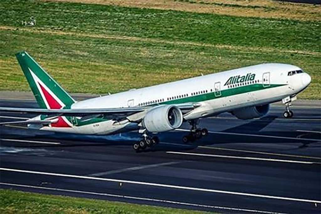 TRIESTE_news's tweet photo. Alitalia, Trieste-Roma: niente voli prima di settembre - https://t.co/5TIMa52473 https://t.co/lMhLFktIH4