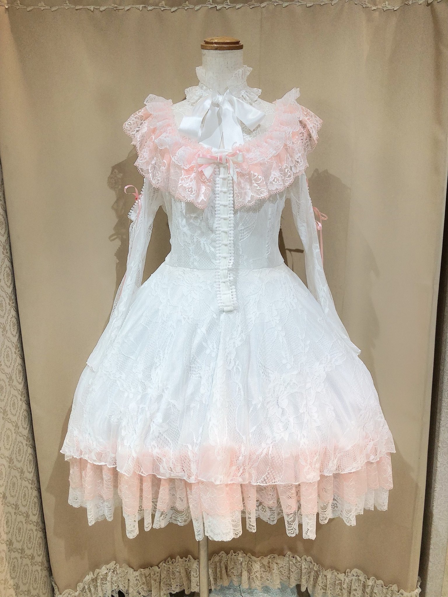 さんのエン MRcorset エンジェルウィングフリルワンピース ピンクの