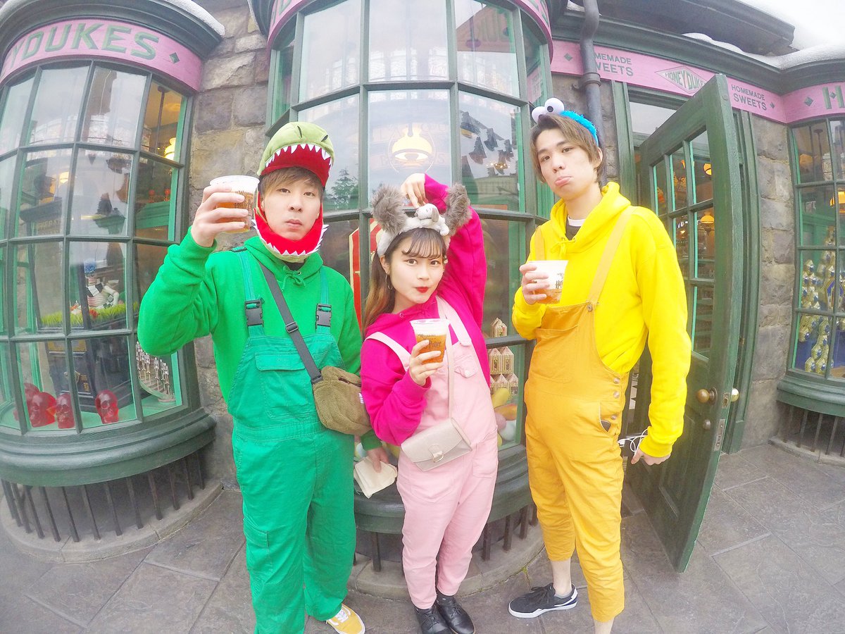 pote_sute's tweet photo. 【ポテトステーキ】

YouTube、TikTokを中心に活動している3人組です✨私達はTikTokでドリフターズさんの早口言葉をやらせていただき、400万回再生数を取ることができました😳これを機にもっと色んな人に知ってもらいたいため、夢に向かって活動を続けています✨

#モデルプレスNEXT https://t.co/hu8cUmjtuX
