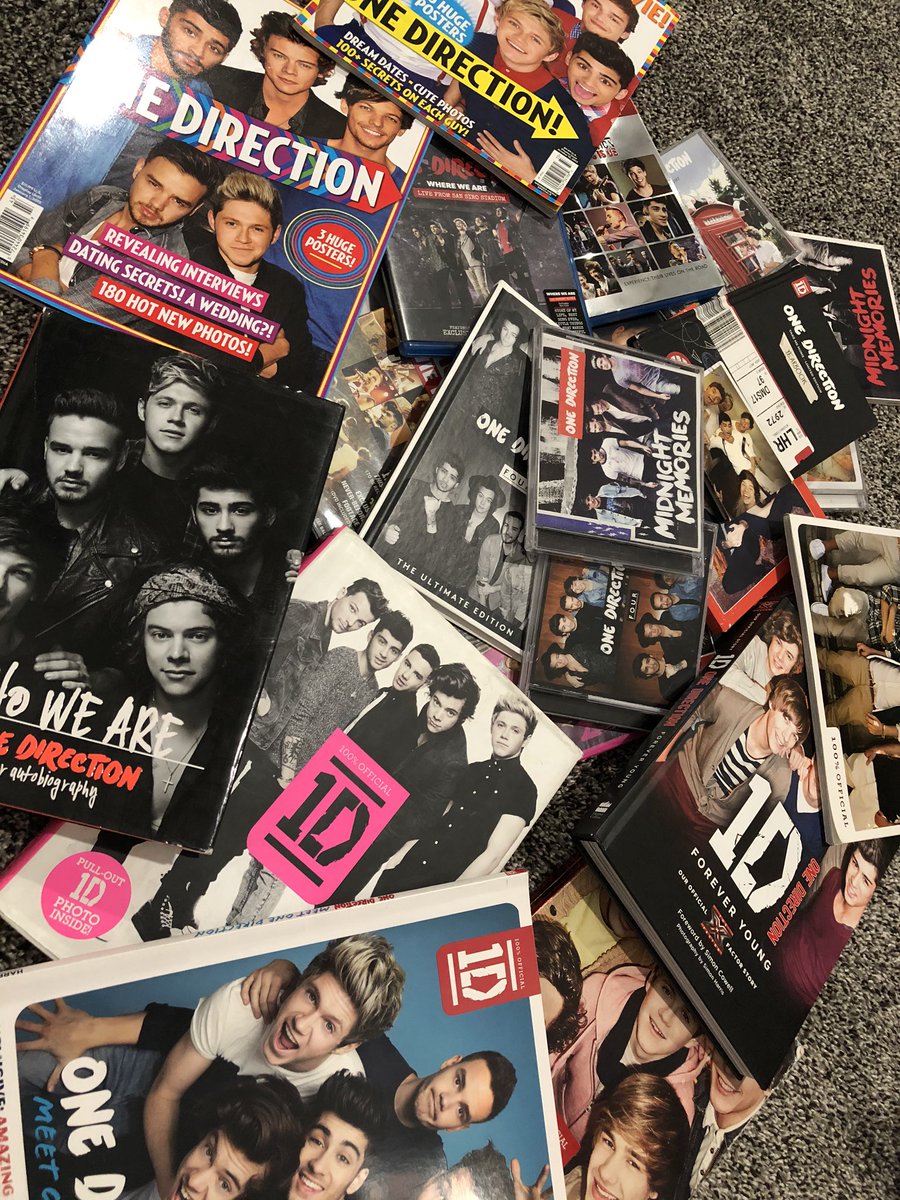 atziiiiiiiiin's tweet photo. ❤️ONE DIRECTION MERCH GIVEAWAYS❤️
i’ll be giving away books, cds, shirts, stickers, jewelry, ETC to MANY DIFFERENT PEOPLE please read the replies to understand how this is gonna work!
to enter:
- follow me
- like and rt
i suggest turning notifications on for updates!
ENDS ON 7/23 https://t.co/edF6BDTuVH
