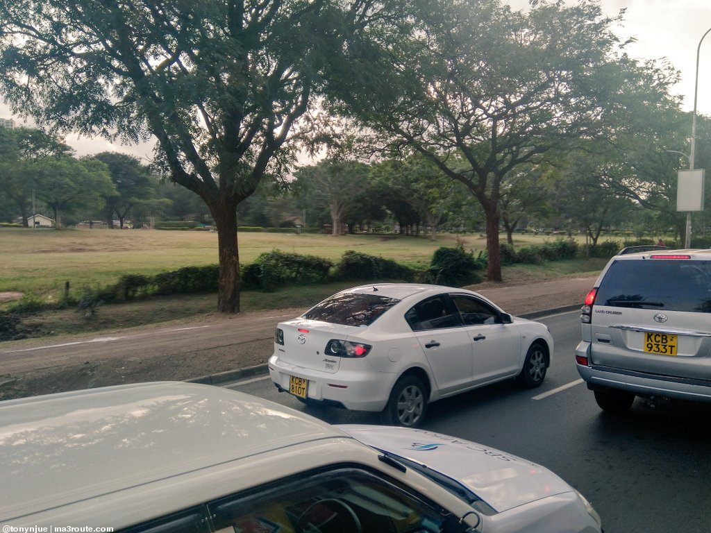 a3Route's tweet photo. 08:50 All the trees along Uhuru Park are earmarked to be cut. Will they plant more trees to replace them? @KeNHAKenya #HandsofUhuruPark @GreenBeltMovmnt https://t.co/M2RcdZtbyq via @tonynjue