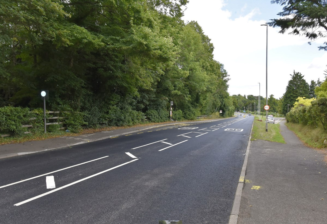 KentHighways's tweet photo. Southborough, Tunbridge Wells, A26 London Road,  resurfaced to prevent potholes #KentResurfacing @kentpotholes https://t.co/XA301eVngs