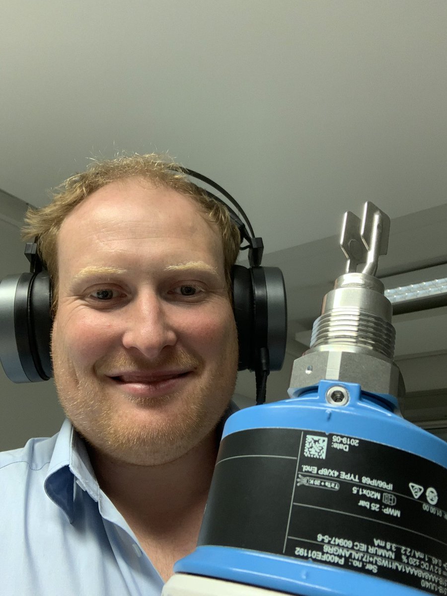 FlorianFal's tweet photo. Ready for take-off, today basic sales training #pointlevel #vibronic #liquiphant #conductive #capacitance #FTL51B #bluetooth #heartbeattechnology https://t.co/toBaN5N6vZ