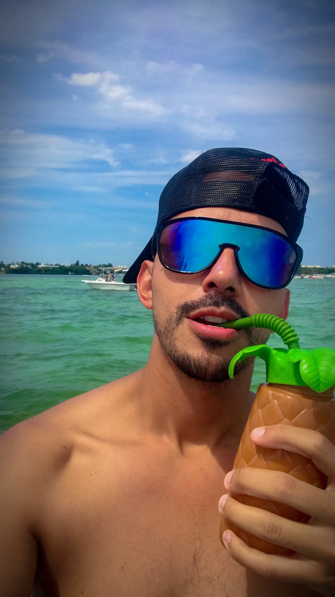 bash0929's tweet image. RIP setrocs929
Account was suspended, but im back as @bash0929