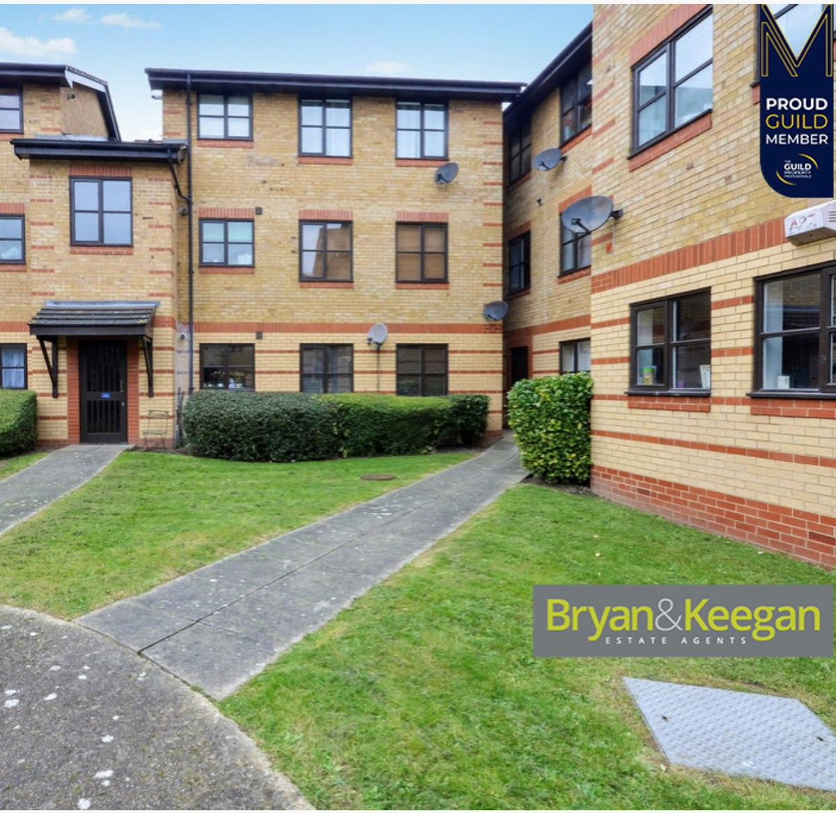 BryanandKeegan's tweet photo. TO LET: Foxwell Street | Brockley | SE4 2DX | £950 pcm
Available September
Lovely one bedroom flat situated moments from Brockley Station. This property is available furnished.
.
.
#tolet #letting #flat #hithergreen #Lewisham  #brockley #croftonpark #southlondon #proudguildmember https://t.co/3DftqAi4Iy