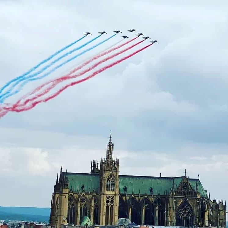 COZ_EST's tweet photo. [#COVID__19] 🇫🇷 👏 👏 👏 
Remerciements à toutes et tous, personnels, agents, citoyens !
Remerciements à toutes les administrations, entreprises, collectivités mobilisées !
Passage de la @PAFofficiel https://t.co/FxGRIGMMv3
