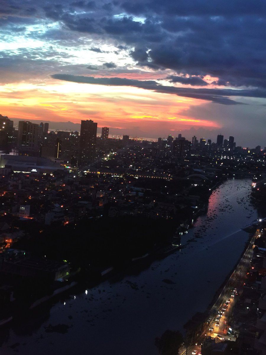 TheWellnestPH's tweet photo. Thankful for the week that has passed. We're safe, secure and healthy. Let's continue to pray for those who are not as lucky. We're all connected in this world and the only way out of this hole is if we work together to get out of it. https://t.co/e3FllUTw6n