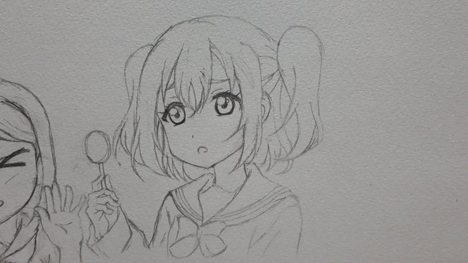 ルビィちゃん描いたけど、余り可愛く描けなかった気がする!?
色塗ったら可愛くなるかな〜?
(左に前描いたイラストが映ってるけど気にしないで〜w) 