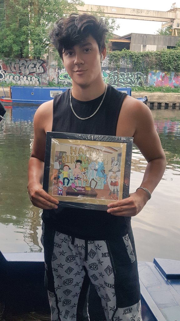 ItsSarioSolomon's tweet photo. Thanks all for the Birthday wishes ❤🎂 Turned 23 and I don't know what to make of it. Dare I say it .... feeling old for the first time 😅 https://t.co/N8VFIpEF1S