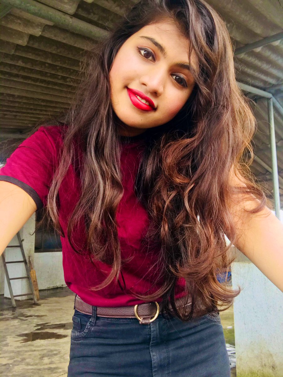 Ashwini39247006's tweet photo. Hey Peoples !!! 🤚🏻 https://t.co/3kvJdkdHZW