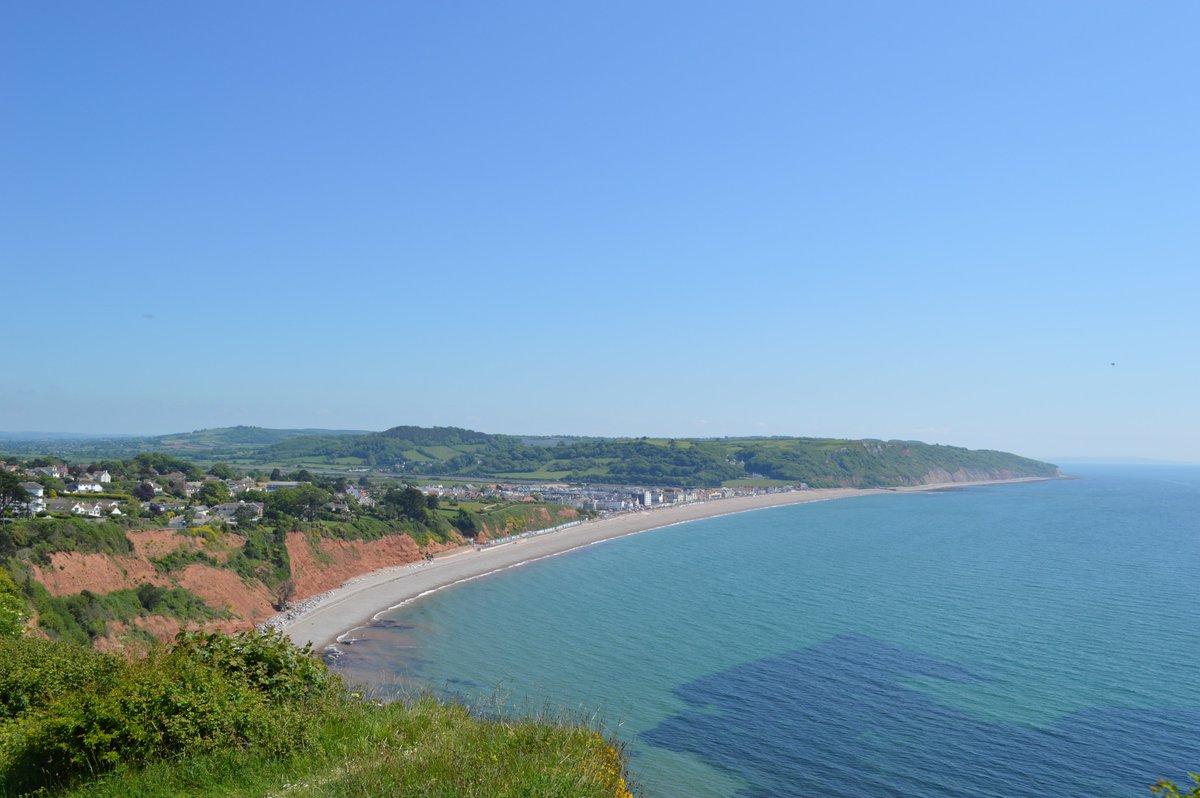 eastdevon's tweet photo. Our parks, gardens &amp; beaches are perfect for your festival, wedding, funfairs, film production, sporting &amp; community #events. To hire or enquire, email events@eastdevon.gov.uk #EventsEastDevon. More information https://t.co/aYz47x8y4I https://t.co/om2k3yl1zr