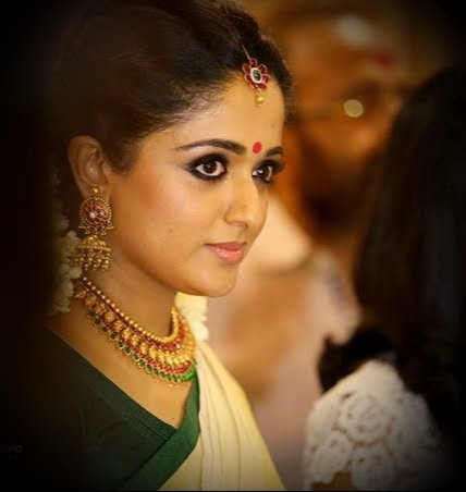 Kavya Madhavan Hot Latest New Photos Navel Saree Pics