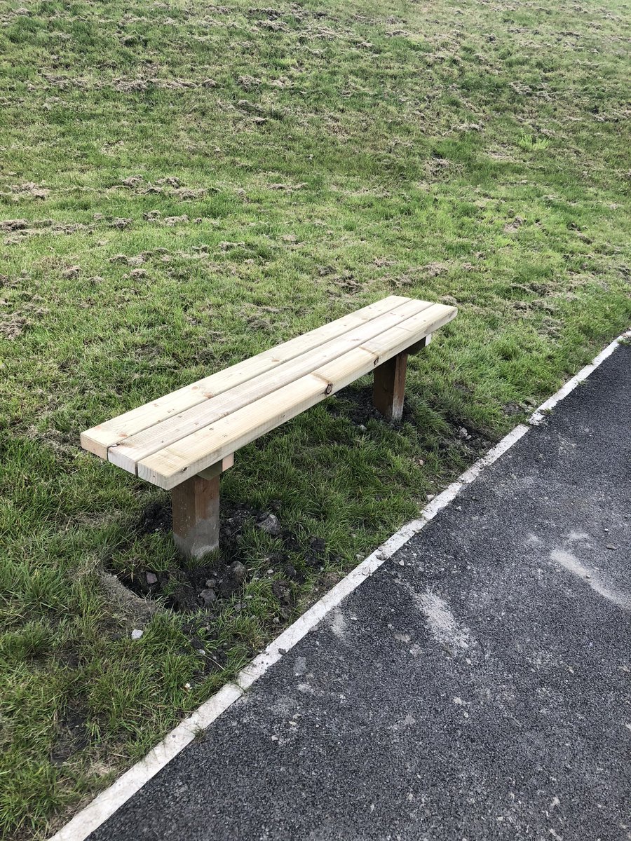 HeightsBurnley's tweet photo. Some of our KS4 construction students made this bench for our KS1&amp;2 students to benefit from @HeightsBurnley 🔨 #nolimits #thisisAP #buddybench https://t.co/3tRbdz3615