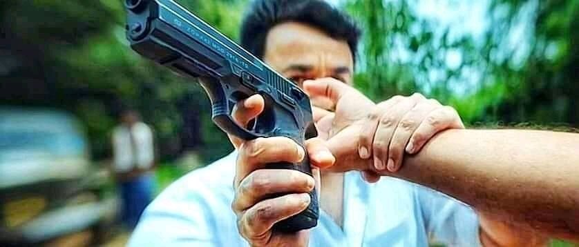 Amalkri74486365's tweet photo. *Need Less than 1M Tweets in 2.45Hour's 💥🔥*

*Make it happen ❗❗❗*

*First 5M Twitter Tag from Mollywood⭐*
#34YearsOfRajavinteMakan https://t.co/uEm3WB9rkM