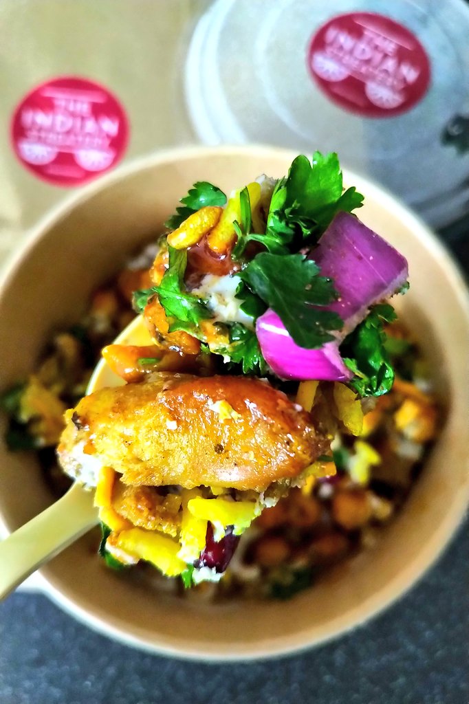 SKCwitter's tweet photo. @indianstreatery #GrabNGoLunch👌

#SupportLocal #BrumIndependents https://t.co/xfvOvJ12Bk
