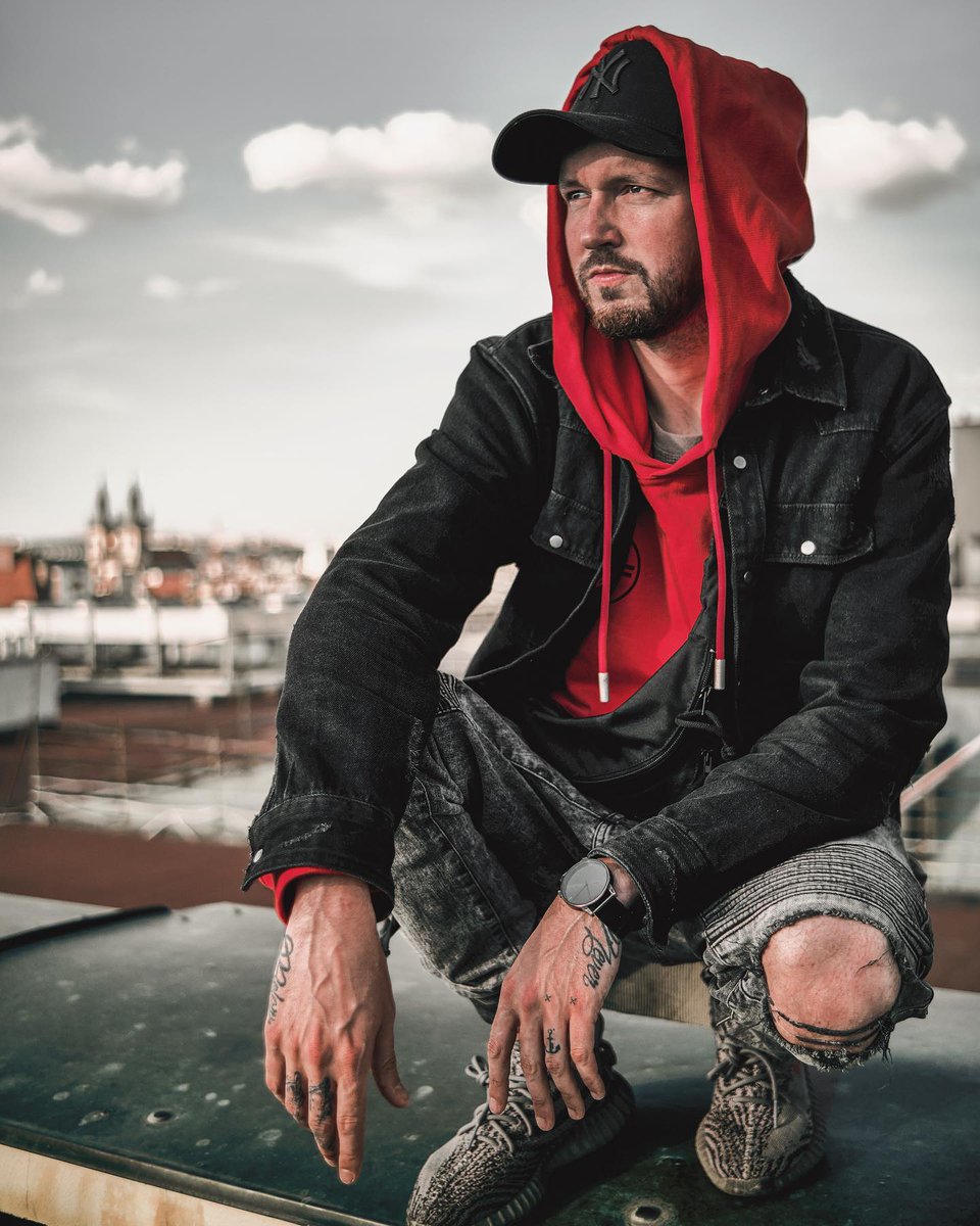 partyTRBL's tweet photo. TG FEST 2X2X aka eklektický cirk zítra slaví třetí narozeniny! Tak přijď popřát! Ph dave_define #troublegang #tgfest https://t.co/e3ETrBIBdb
