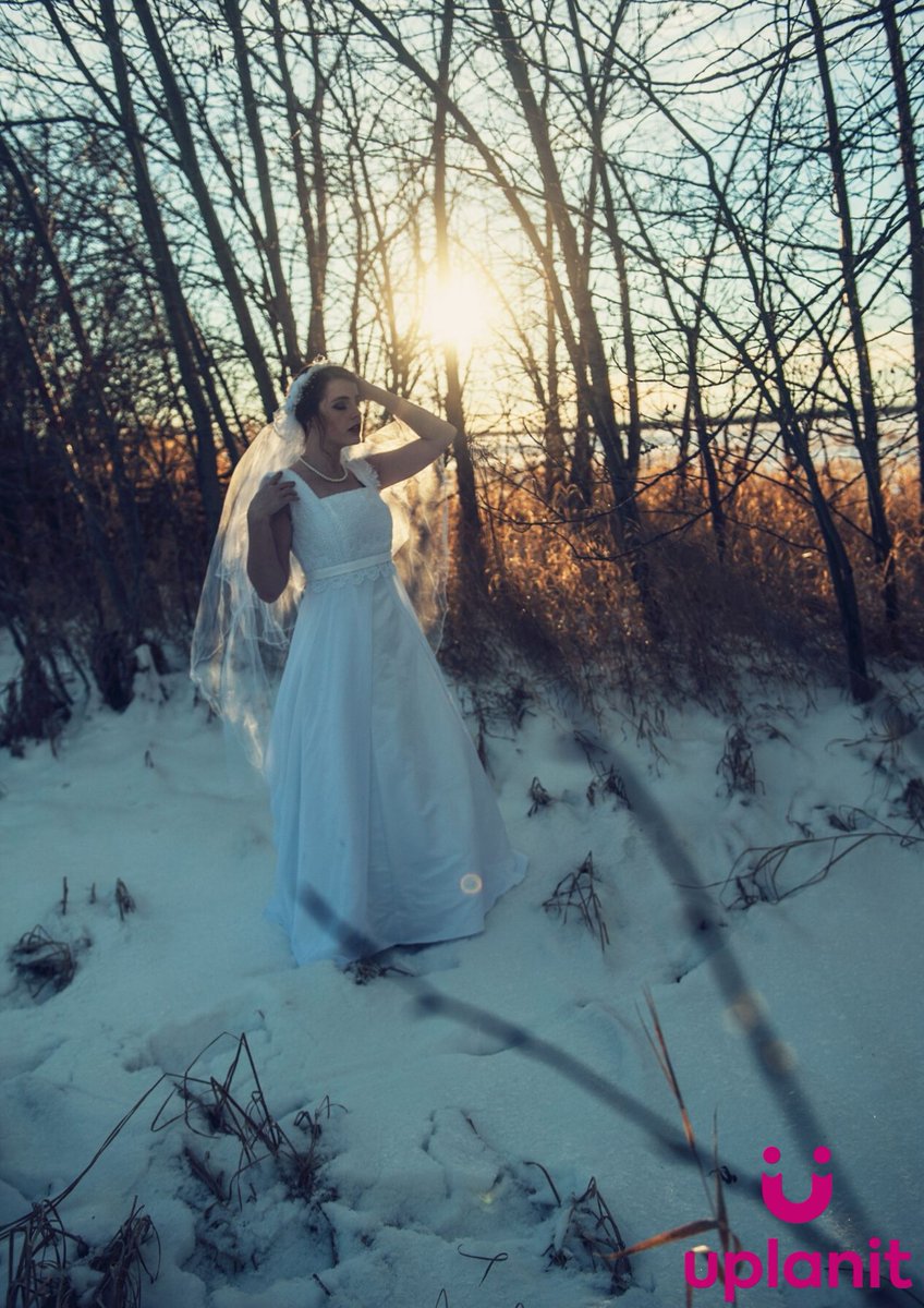 Oh to be a #winter #bride in the beautiful #snowy landscape! What are you hoping to wear for your #winterwedding?

Photo by Danielle Pilon from Pexels
#uplanit #wedding #bridalattire #bridetobe #snuggleup #cosy #whitewedding #bridal #loveislove