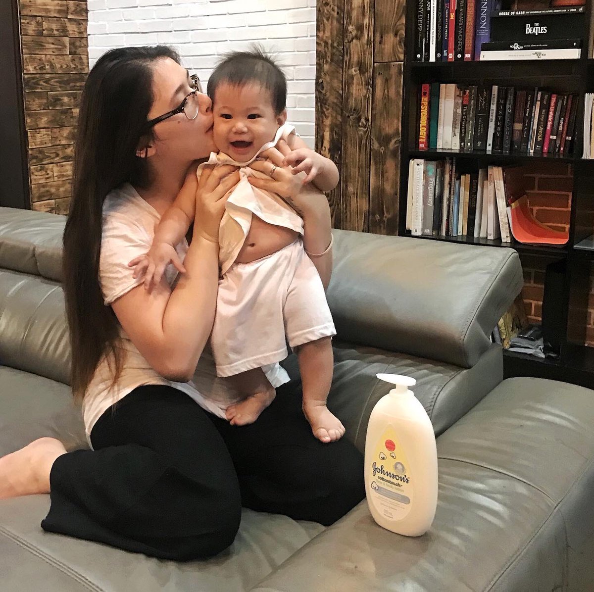 kylienicolep's tweet photo. I have the best news!!! Johnsons School of Gentle is back ✨ even I, who has two kids is always open to learning new things! Anything that will improve my parenting and my relationship with my kids! @johnsonsbabyph #ChooseGentle #JohnsonsGentleProtection #JohnsonsPH https://t.co/e4gbBdE8Cl
