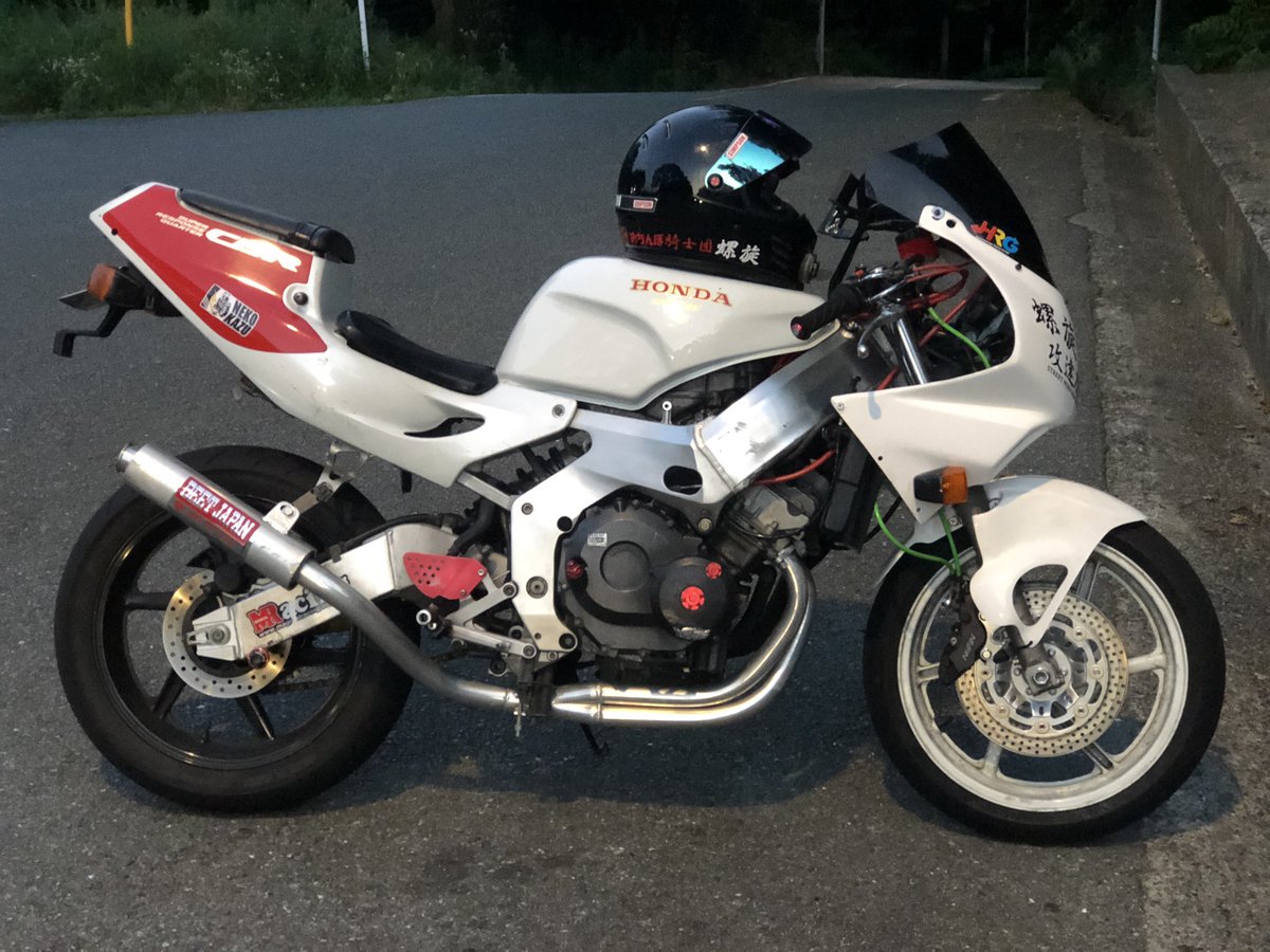 明日cbr250rr mc22カスタムします🥰 憧れの神奈川仕様に！？ 動画は