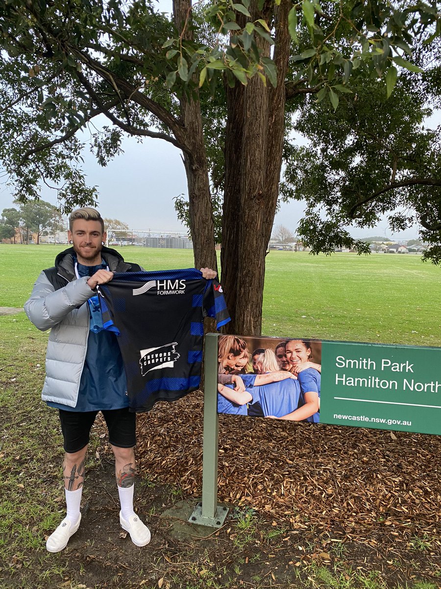 HamiltonAzzurri's tweet photo. Thank you so much to the legends from @BayswaterCitySC for sending one of their sensational kits to Newcastle’s spiritual home of football Smith Park!Grazie fratelli and thankyou for being apart of our mission to strengthen the bonds of Italian clubs throughout Australia 🇮🇹💙 https://t.co/5NqjXDqZIJ