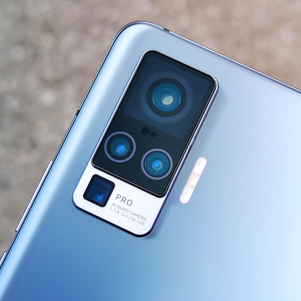 coppernfaith's tweet photo. Vivo X50 Pro
#beyondtelecom
@Vivo_India
#Vivo #vivoX50Series #VivoX50 #VivoIndia #ballari #bellary https://t.co/v3J9dimhME