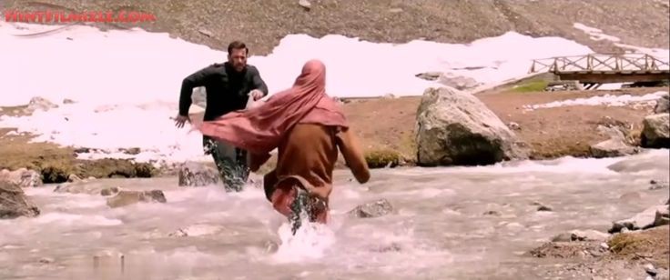 Whenever Bajrangi Bhaijaan appeared on TV, it trended on twitter. Such an epic and legendary film it is. I don't thing it has been seen with any other film till date. Bajrangi Bhaijaan Reached to the remotest parts of india. Theatrical Footfalls and TV Ratings are the Proofs.