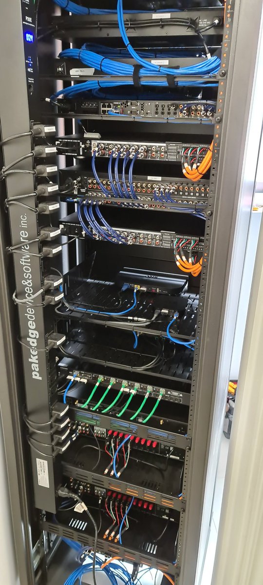 AffinitiveAV's tweet photo. Our latest rack sliding into place to provide the customer with everything they need. @HabitechLimited @RakoControls @ruckusnetworks @Control4 @YamahaAV @SonanceSpeakers https://t.co/9xa1C6lWiv