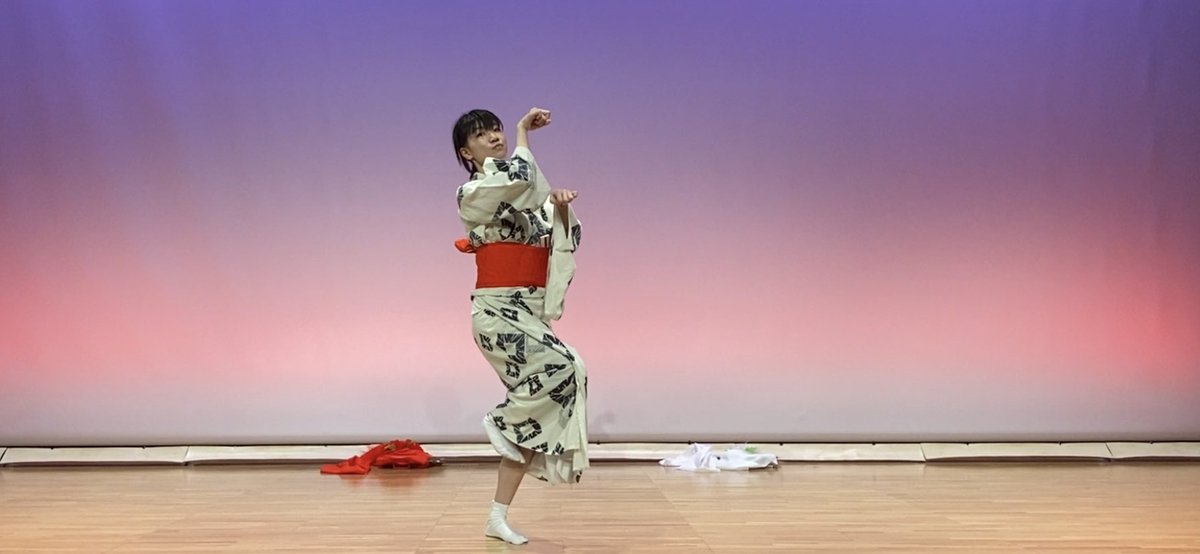 buyou_azaz's tweet photo. 千舞祭、いよいよ明日です！(14:30〜)
千翠流舞ショー(15:15くらいから)
🌸祭　
🌸青い河へ
🌸猫の子
🌸神田祭
🌸さくら音頭
今年は入場無料です。是非遊びにいらしてください！ https://t.co/4HlbBkno14