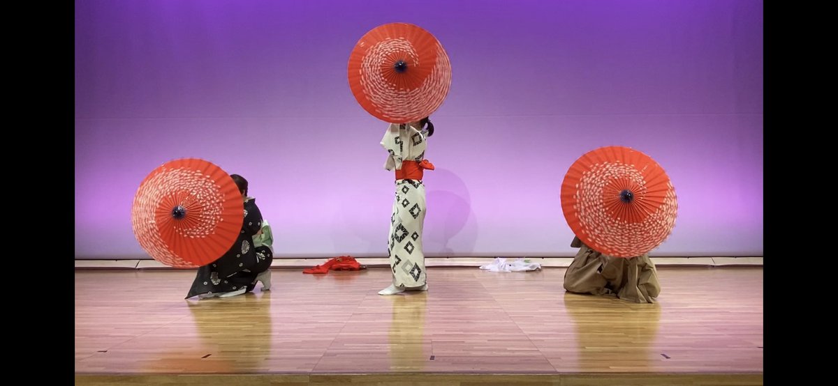 buyou_azaz's tweet photo. 千舞祭、いよいよ明日です！(14:30〜)
千翠流舞ショー(15:15くらいから)
🌸祭　
🌸青い河へ
🌸猫の子
🌸神田祭
🌸さくら音頭
今年は入場無料です。是非遊びにいらしてください！ https://t.co/4HlbBkno14