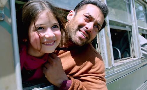 Talking about performances, Bajrangi Bhaijaan is one of the rare film where each of it's characters scintillated. Salman khan delivered one of his finest performance of all time. He played a Simple guy who has tremendous amout of self believe and confidence.
