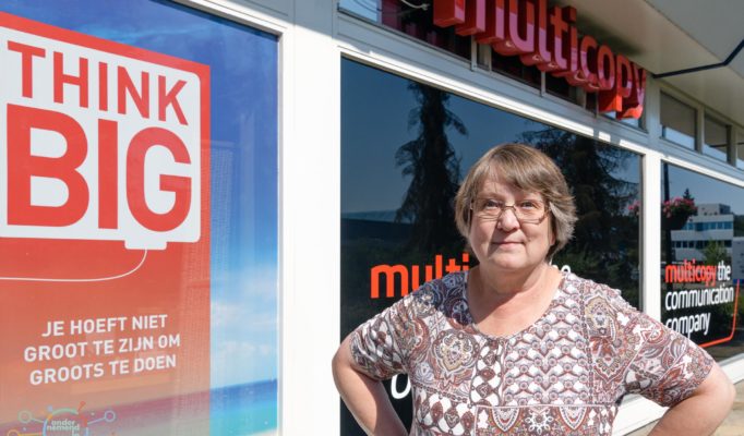 Hilde Sainteromaine van Multicopy Zeist: "Als franchisenemer investeren we veel in klantcontact.  Klanten geven aan blij te zijn  opdrachten voor ons te hebben. En we hebben nog nooit zo weinig openstaande facturen gehad."
Lees hier verder: ondernemendinzeist.nl/2020/07/16/mul…