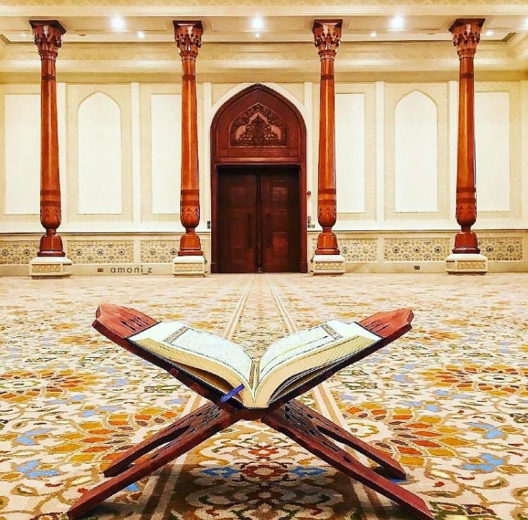 3a_97's tweet photo. 💌 "يجازيك الله على صدقك، وسلامة قلبك، وصفاء نيّتك، وتمنّيك الخير لغيرك، فتجدهُ يُسخِّر لك الأحداث، والمواقف، والأشخاص، من حيث لا تحتسب، وتجد الخير يسعى إليك من حيث لم تطلبه، ذلك أن الله صدَق وعدهُ إذ قال: "إن يعلم الله  في قلوبكم خيرًا يؤتكم خيرًا." . #جمعة_طيبة💙 https://t.co/OLEdh4ggC9