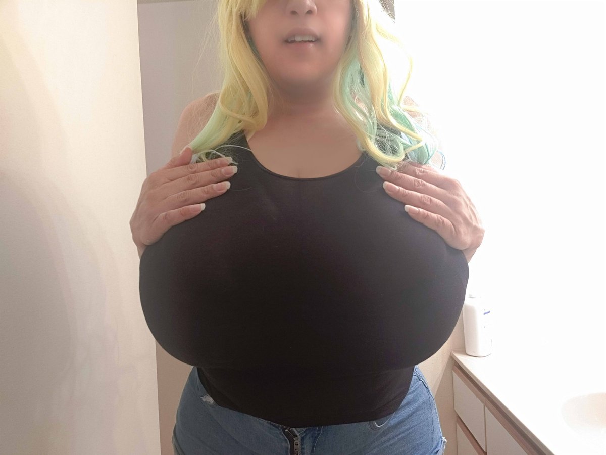 CarnivalousWalt's tweet photo. Here it is~!
The return of Lucoa c:
As before you can see the rest of it right away on my Patreon, including some spicy stuff!

https://t.co/Tot0eMdtmf

We're even doing a giveaway!
Retween and like for a chance to grab a spicy pic for free =u= <3 https://t.co/MLJn38hO43