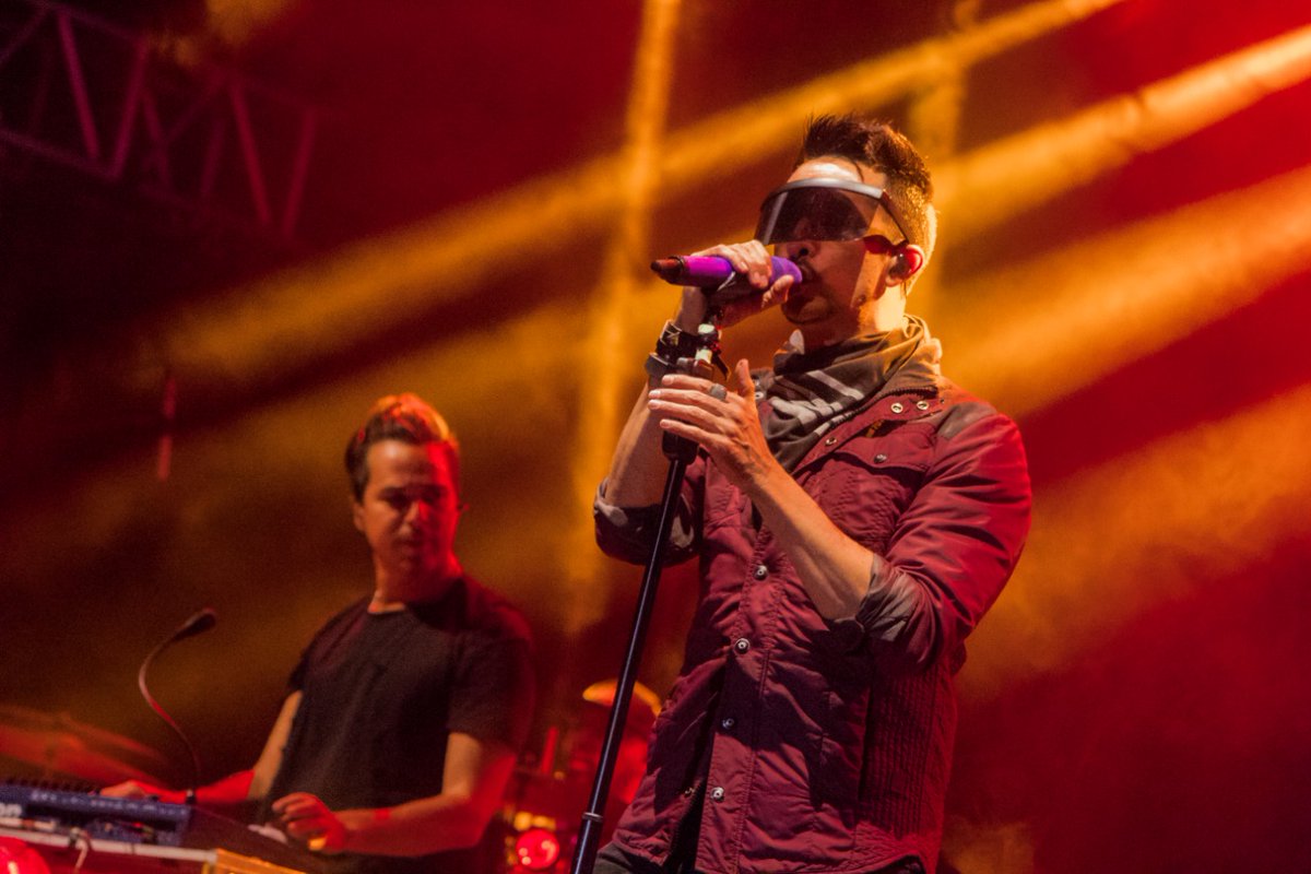 acorde_mx's tweet photo. Ustedes me ven normal, pero ya quiero ir a un concierto https://t.co/zkFFKzVC33