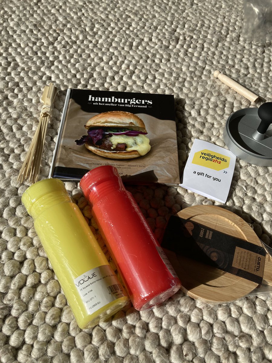 ilkaschot's tweet image. Een bedankje mogen ontvangen voor mijn inzet tijdens de Corona-crisis. De waardering wordt zeer gewaardeerd.  

#waardering #gewaardeerd