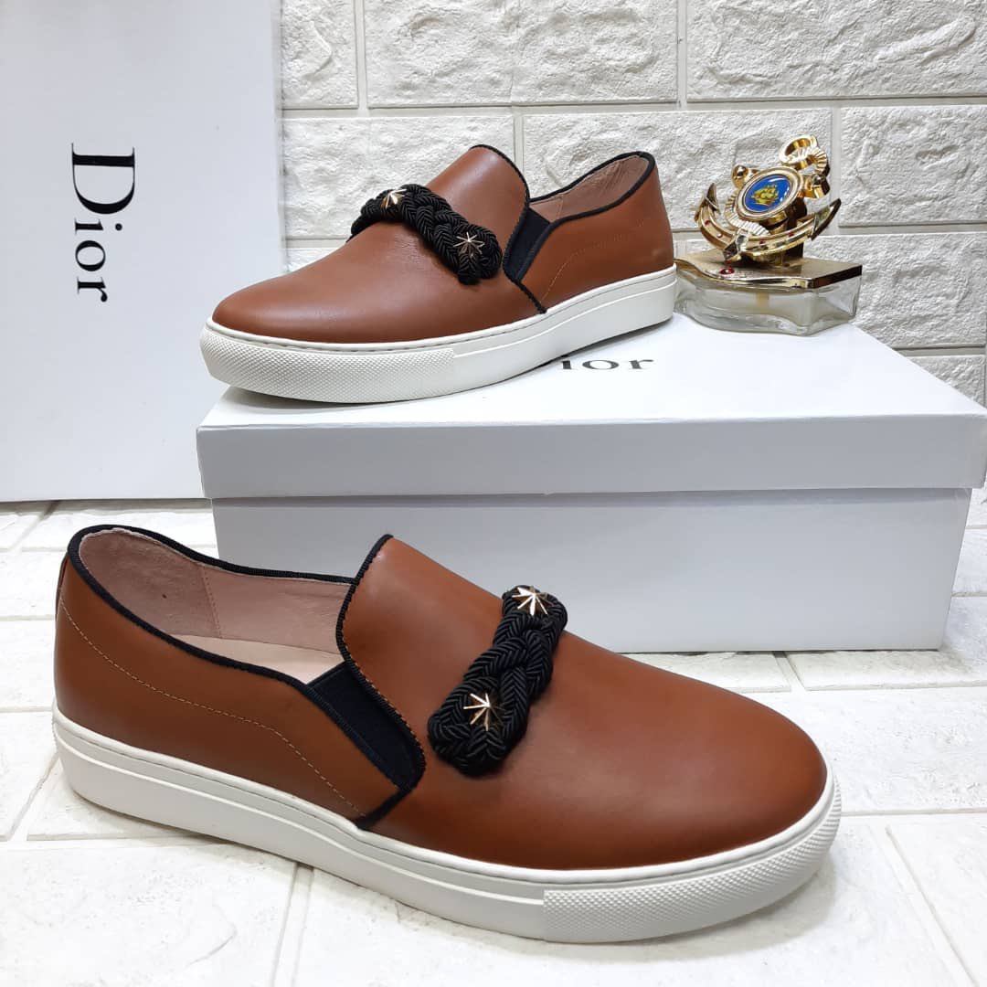 AprilstoreN's tweet photo. Classic men’s shoe - Christian Dior, Billionaire Italian Couture,Louise Leeman and Dolce &amp; Gabbana #footwear https://t.co/F2O65VqyMQ