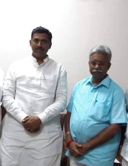 sindhu_bjp's tweet photo. @BJP4India జాతీయ ప్రధాన కార్యదర్శి శ్రీ @PMuralidharRao గారికి హృదయపూర్వక జన్మదిన శుభాకాంక్షలు. భగవంతుడు మీకు ఆయురారోగ్యాలు, దేశానికి మరింత సేవ చేసే శక్తినివ్వాలని ప్రార్థిస్తున్నాను.

#Filepic https://t.co/fqikczXtTI