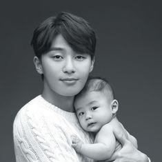 hilariouskdrama's tweet photo. #LettersFromAngels
梨泰院クラスのこの方も。
すごく穏やかな表情。
#ParkSeoJun
#박서준 https://t.co/P836SFTVAP