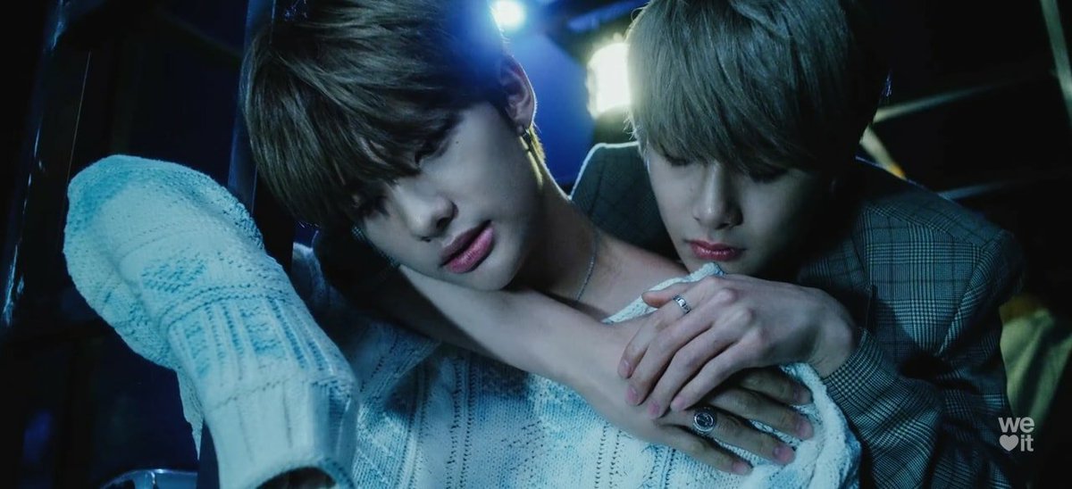 this is from side effect mv it seems like jeongin is comforting hyunjin