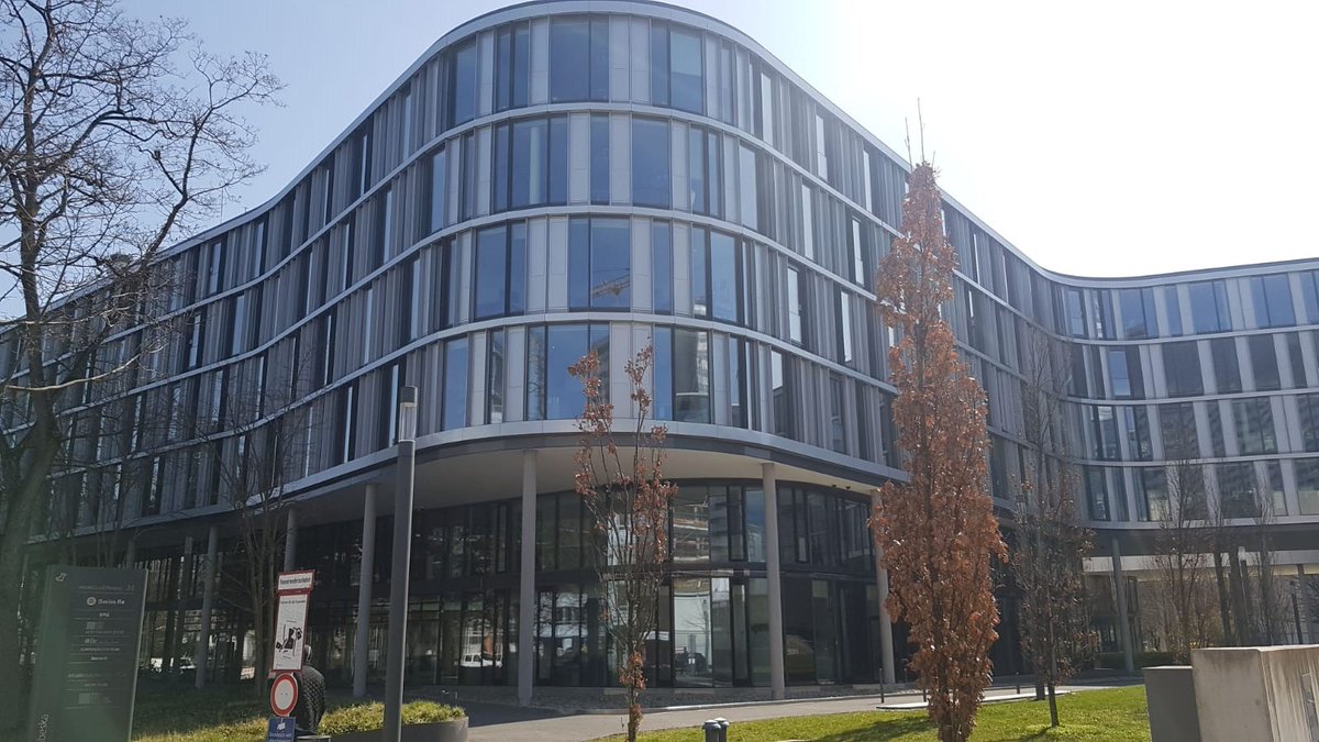 InteroConsult's tweet photo. Wir freuen uns riesig, dass ihr uns ab sofort in unserem neuen Zuhause in der Arabellastr. 30 finden könnt. Unser Einzug hat gestern begonnen und wird sich stufenweise über die nächsten Wochen erstrecken. #InteroConsulting #InteroMoves https://t.co/sewALGXRGS