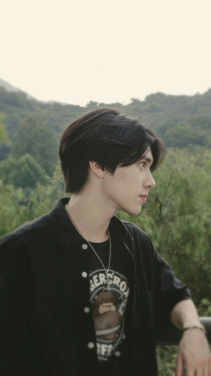 changyujh's tweet photo. Happy 2nd anniversary hendery!💚💚
#黄冠亨0717公开两周年
#2YearsWithHendery
#헨드리공개2주년
@WayV_official https://t.co/RJr8cILAFn