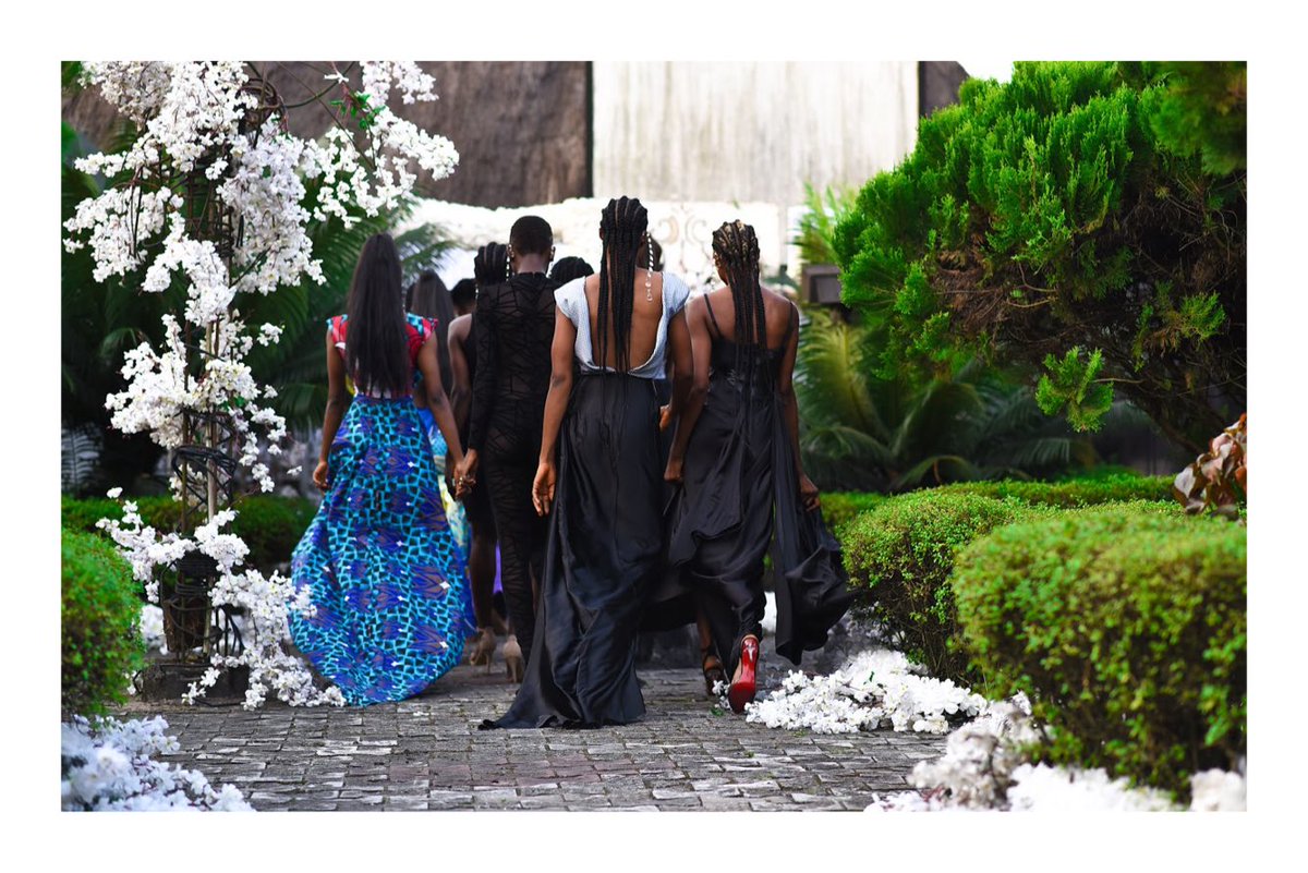 lephysique_ng's tweet photo. FINALE 

Moments from LPFS19 

FLUID VISIONS 

#lpfs19 #lpfs #lephysiquefashionshow #finale #finalwalkthrough #fashionweek #seasonready #ss20 #warri #delta https://t.co/ywL43QYJ5n