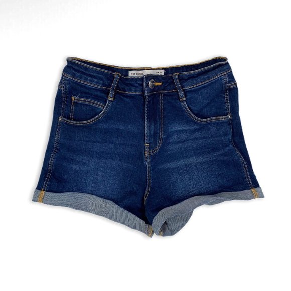 Sillyg70's tweet photo. So good I had to share! Check out all the items I'm loving on @Poshmarkapp #poshmark #fashion #style #shopmycloset #zara #dominiquecosmetics #eileenfisher: https://t.co/jNPPCgui3Q https://t.co/bqjPMJ4UF0