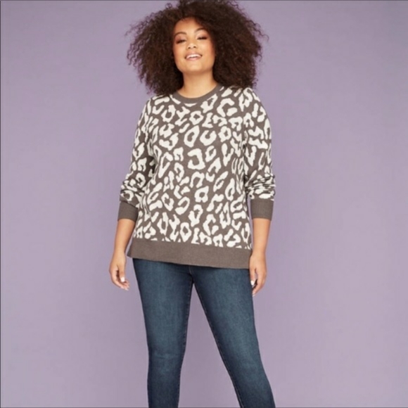 shopoctoberrose's tweet photo. So good I had to share! Check out all the items I'm loving on @Poshmarkapp #poshmark #fashion #style #shopmycloset #torrid #lanebryant: https://t.co/nmvZKsykqY https://t.co/DXVWqzBUOL