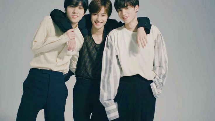 changyujh's tweet photo. Happy 2nd anniversary!💚💚💚
#刘扬扬0717公开两周年
#2getherWithYangyang
#양양_2주년_축하해
#肖俊0717公开两周年
#샤오쥔공개2주년
#herewithyou_XIAOJUN
#2YearsWithHendery
#黄冠亨0717公开两周年
#2getherWithXiaoHenYang https://t.co/JEPJREGqsS