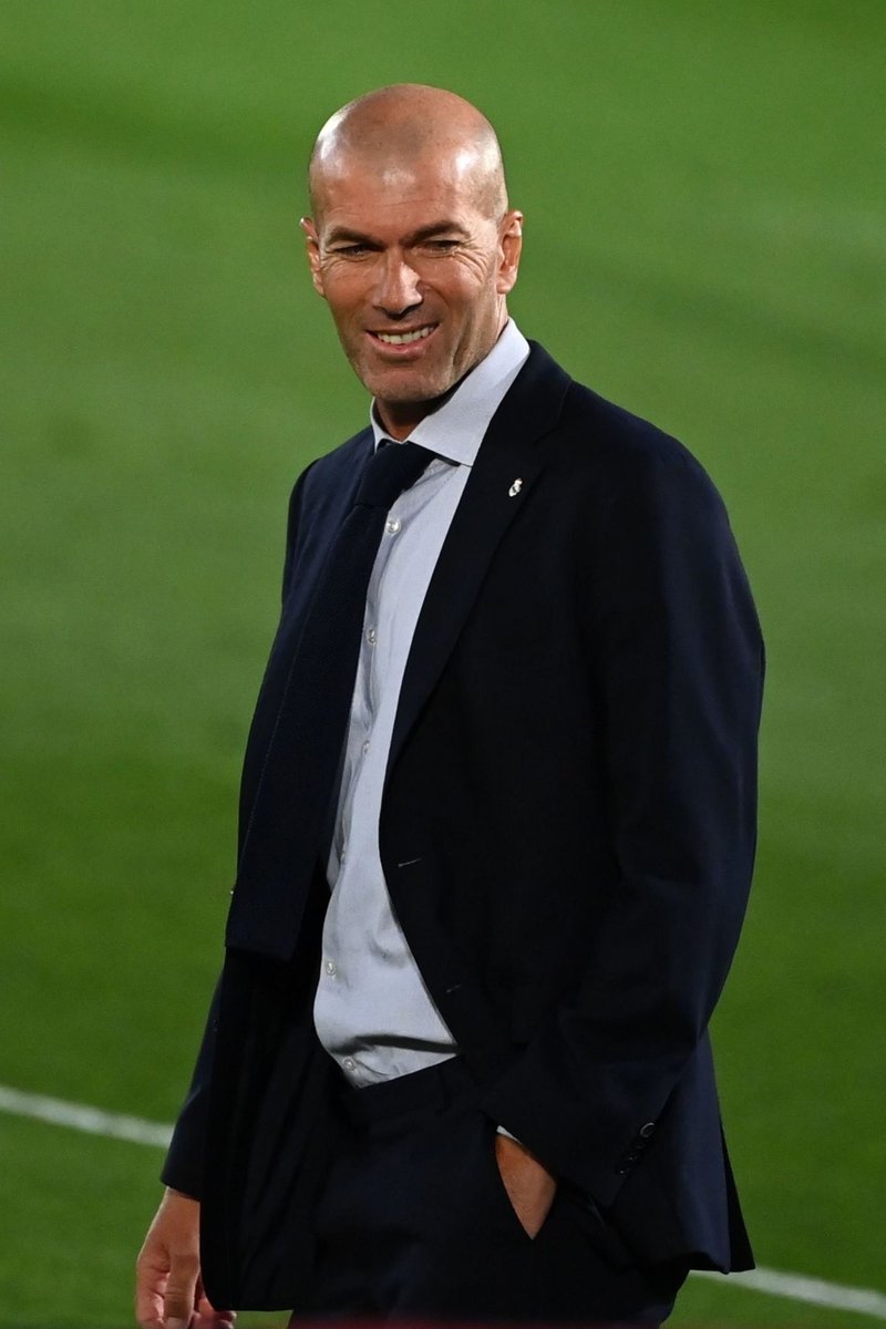 newsmadridista's tweet photo. زيدان أفضل مدرب عاصرته بتاريخ النادي بدون شك. زيزو يعرف ريال مدريد جيداً من الداخل فقد كان لاعب لذلك فهو أكثر من مجرد مدرب. https://t.co/caGz1yQfmk
