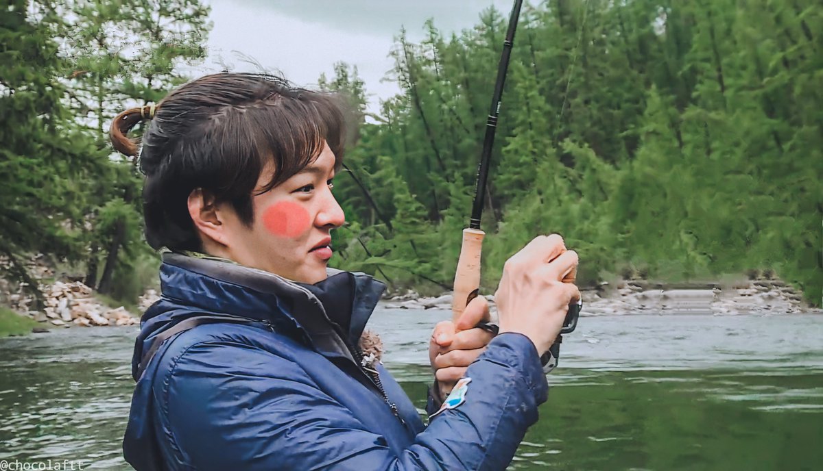 He got his first fish in mongolia!!! He looks like a baby boy ..(I'm sorry my editing is too bad in this photo)